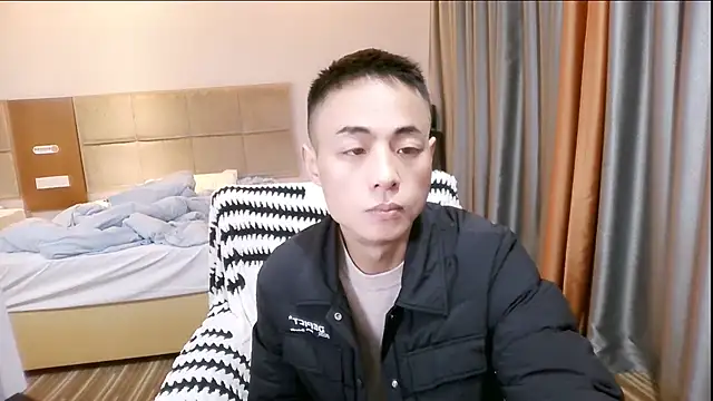 Snapshot of Tsia-Die chatting on November 18, 2025, 1:43 am Tsia-Die online show from November 18, 2025, 1:43 am