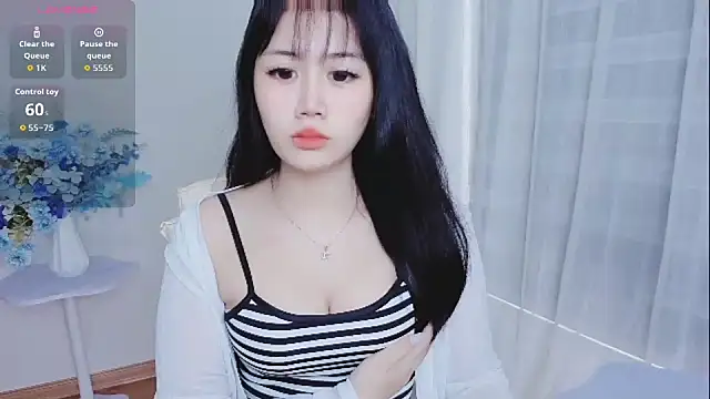 Snapshot of -Rose-Lucky- chatting on October 13, 2025, 1:18 am -Rose-Lucky- online show from October 13, 2025, 1:18 am