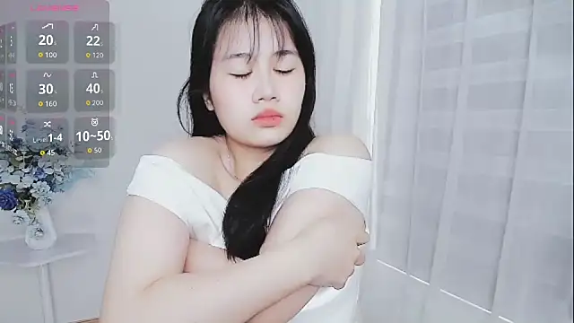 Snapshot of -Rose-Lucky- chatting on October 27, 2025, 1:17 am -Rose-Lucky- online show from October 27, 2025, 1:17 am