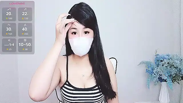 -Rose-Lucky- online show from March 19, 2026, 1:27 am