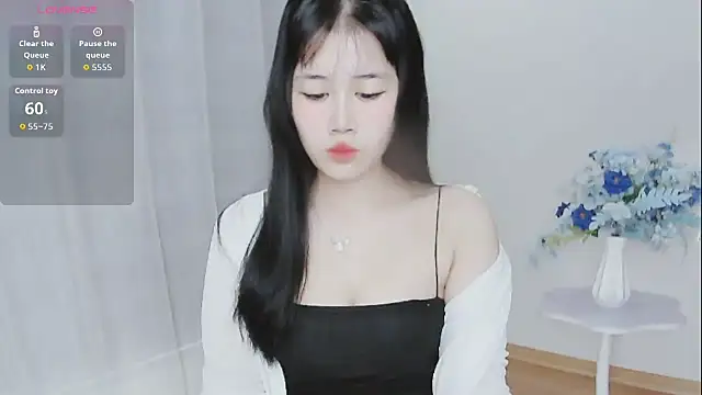 Snapshot of -Rose-Lucky- chatting on November 11, 2025, 12:38 am -Rose-Lucky- online show from November 11, 2025, 12:38 am