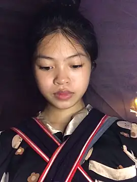 Thy00   online show from October 7, 2025, 7:42 am