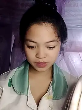 Thy00   online show from November 1, 2025, 2:55 pm