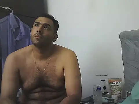 morenocabro10 online show from January 6, 2026, 2:37 am