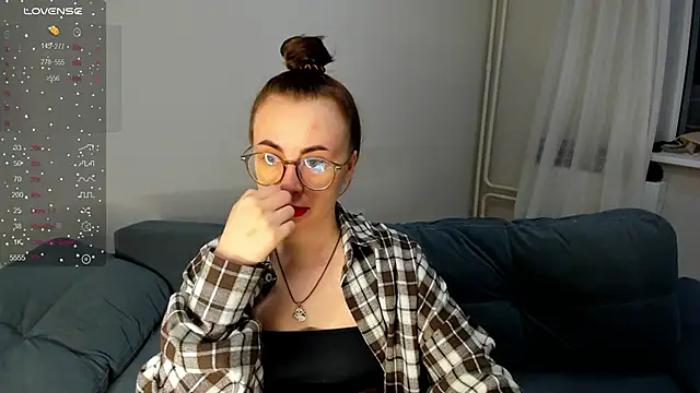 MewStella online show from March 20, 2026, 11:50 pm