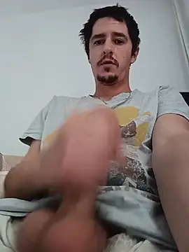 hugecock4u1990 online show from May 24, 2026, 6:13 am