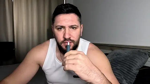 Gold Alpha Boy online show from April 25, 2026, 11:24 am