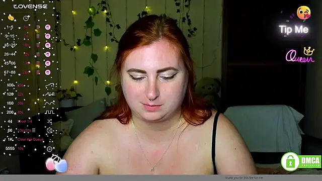Snapshot of Alicia_love00 chatting on June 3, 2026, 2:33 pm Alicia love00 online show from June 3, 2026, 2:33 pm