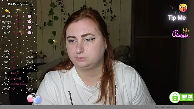 Snapshot of Alicia_love00 chatting on June 3, 2026, 11:22 am Alicia love00 online show from June 3, 2026, 11:22 am