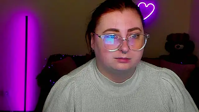 Alicia love00 online show from April 23, 2026, 11:27 am