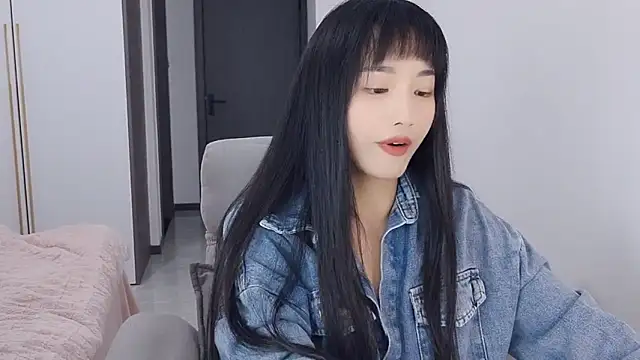 Snapshot of Lisa-3333 chatting on January 10, 2026, 1:50 pm Lisa-3333 online show from January 10, 2026, 1:50 pm