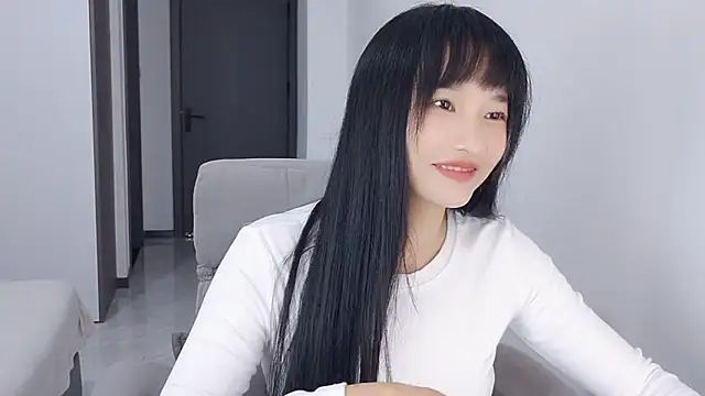 Snapshot of Lisa-3333 chatting on November 5, 2025, 2:09 pm Lisa-3333 online show from November 5, 2025, 2:09 pm