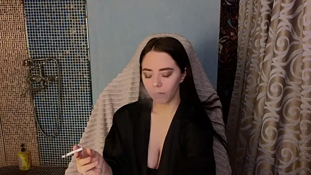 Snapshot of IvoryWood_ chatting on June 29, 2026, 5:01 pm IvoryWood online show from June 29, 2026, 5:01 pm