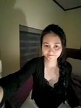 Jun-Mzzz online show from February 2, 2026, 3:33 pm