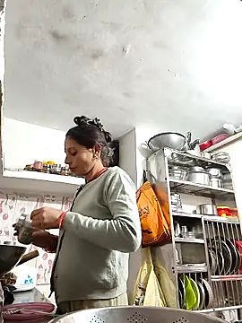 Snapshot of ISHANI-SINGH chatting on November 18, 2025, 3:37 pm ISHANI-SINGH online show from November 18, 2025, 3:37 pm