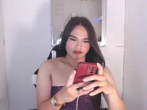 maxiegreyxoxo online show from October 21, 2025, 2:27 pm