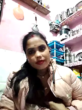 Snapshot of Cut_ragni chatting on November 12, 2025, 5:17 pm Cut ragni online show from November 12, 2025, 5:17 pm