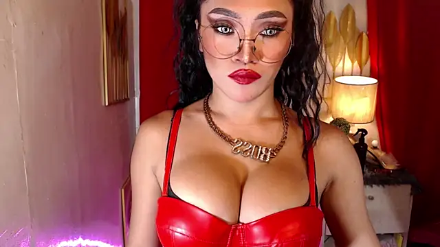 Snapshot of Goddess_Maliya chatting on May 12, 2026, 8:43 am Goddess Maliya online show from May 12, 2026, 8:43 am