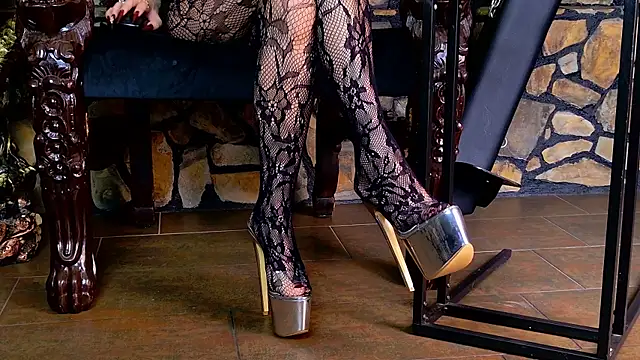 Snapshot of VanessaColby chatting on October 12, 2025, 6:20 pm VanessaColby online show from October 12, 2025, 6:20 pm