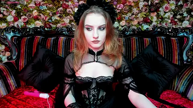 Snapshot of EllieMori chatting on October 11, 2025, 11:06 pm EllieMori online show from October 11, 2025, 11:06 pm