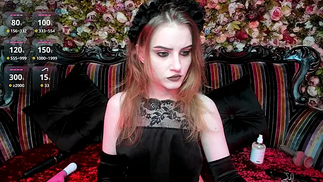 Snapshot of EllieMori chatting on October 19, 2025, 10:56 pm EllieMori online show from October 19, 2025, 10:56 pm