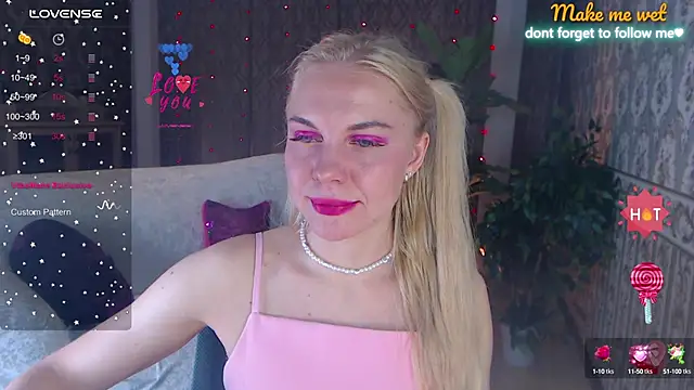 LiSinDoll online show from October 9, 2025, 4:02 am