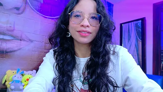 Giaa rossi online show from May 7, 2026, 2:09 pm