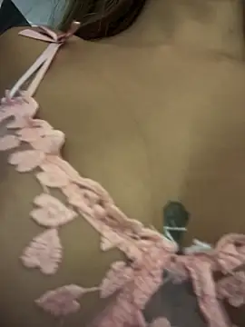 Natalia vidal online show from December 18, 2025, 1:26 pm