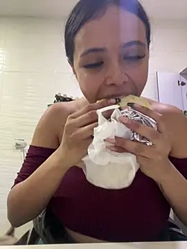 Dhapn Lennox online show from February 25, 2026, 2:34 am