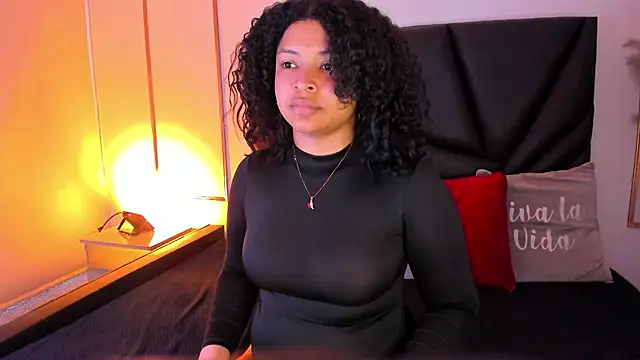 Snapshot of Dakota_Mars chatting on November 27, 2025, 9:04 pm Dakota Mars online show from November 27, 2025, 9:04 pm