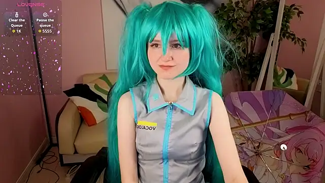 girl next doorr online show from June 12, 2026, 1:20 pm