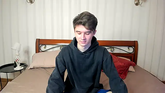 SherlockMax online show from October 10, 2025, 6:42 pm