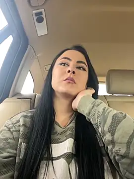 Snapshot of Enna-Kymm chatting on October 13, 2025, 9:55 am Enna-Kymm online show from October 13, 2025, 9:55 am