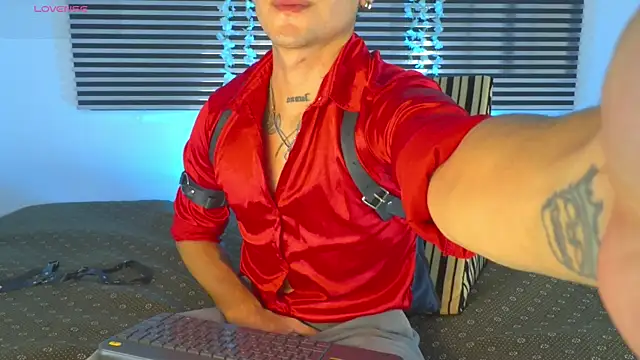 CamiiGuzmanX online show from July 31, 2026, 10:51 pm