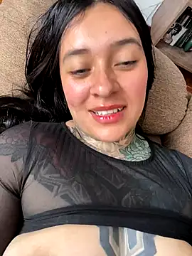 Snapshot of Rouse_07 chatting on November 8, 2025, 4:21 pm Rouse 07 online show from November 8, 2025, 4:21 pm