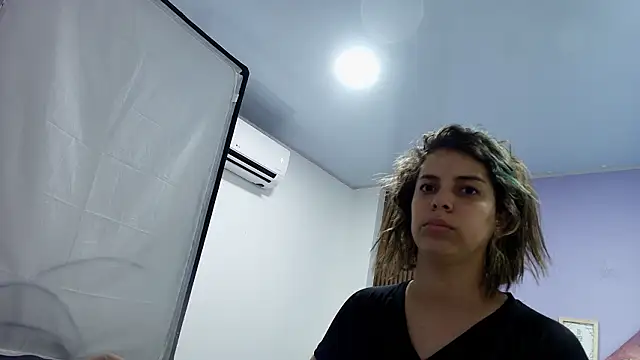 gisell gomez online show from March 3, 2026, 7:54 pm