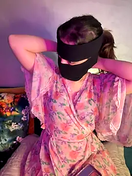 Elina-Marina online show from November 7, 2025, 10:20 am