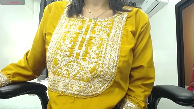 Snapshot of kairadayamai chatting on May 20, 2026, 12:02 pm kairadayamai online show from May 20, 2026, 12:02 pm