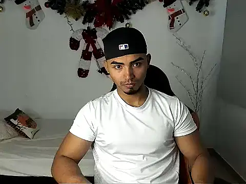 Snapshot of andrew_jonhes chatting on December 16, 2025, 11:58 am andrew jonhes online show from December 16, 2025, 11:58 am