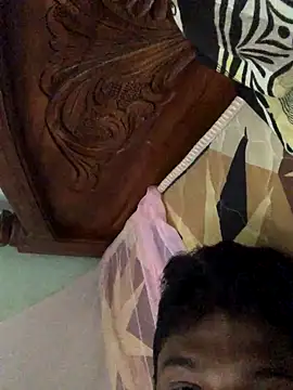 Snapshot of Bullboy8in chatting on November 9, 2025, 5:33 am Bullboy8in online show from November 9, 2025, 5:33 am