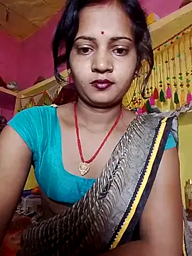 Snapshot of Hot_bbbb chatting on May 6, 2026, 7:51 pm Hot bbbb online show from May 6, 2026, 7:51 pm