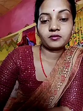 Snapshot of Hot_bbbb chatting on May 13, 2026, 4:52 am Hot bbbb online show from May 13, 2026, 4:52 am