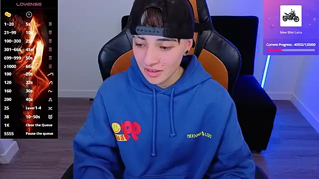 imlaiaaa online show from October 19, 2025, 2:47 am