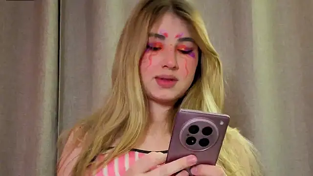 Snapshot of sugarskitty chatting on November 5, 2025, 12:36 am sugarskitty online show from November 5, 2025, 12:36 am