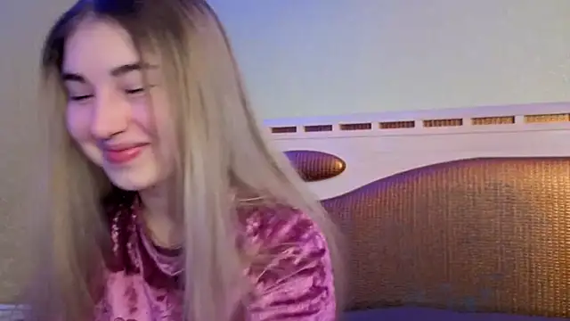 Snapshot of sugarskitty chatting on February 1, 2026, 2:43 am sugarskitty online show from February 1, 2026, 2:43 am