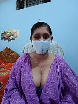 Snapshot of Cute_Faria chatting on July 2, 2026, 10:32 am Cute Faria online show from July 2, 2026, 10:32 am