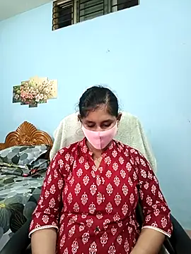 Snapshot of Cute_Faria chatting on July 18, 2026, 5:49 am Cute Faria online show from July 18, 2026, 5:49 am