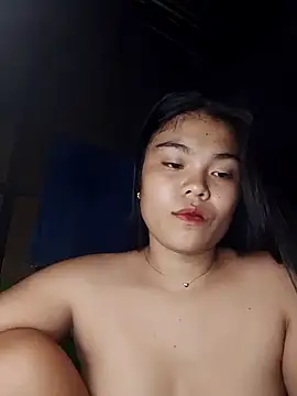 Snapshot of cloe_candy19 chatting on October 8, 2025, 2:51 pm cloe candy19 online show from October 8, 2025, 2:51 pm