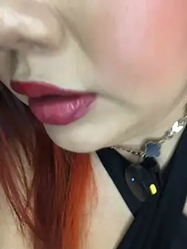 pamelalambert online show from April 25, 2026, 2:36 am