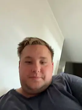 Snapshot of CurvyPaar2 chatting on July 16, 2026, 1:52 pm CurvyPaar2 online show from July 16, 2026, 1:52 pm